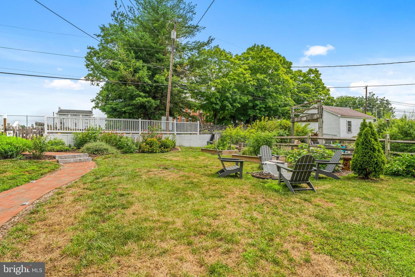 113 E Main St Property Photo 62