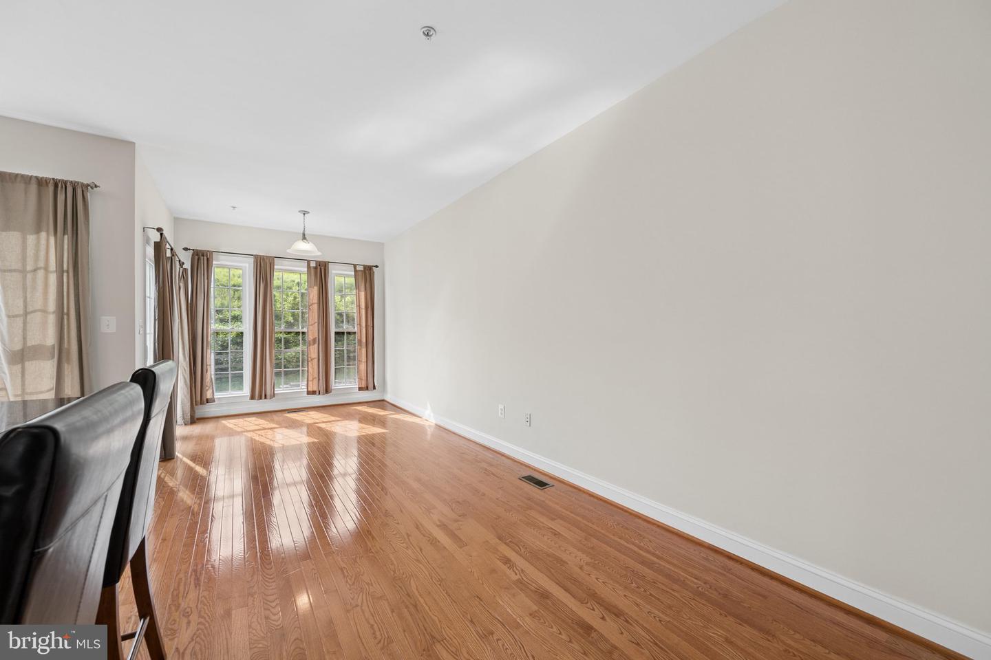6384 Meandering Woods Ct Property Photo 14