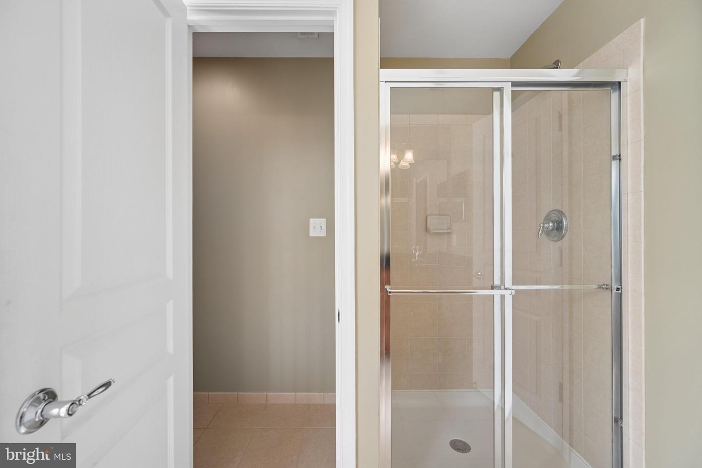 6384 Meandering Woods Ct Property Photo 35