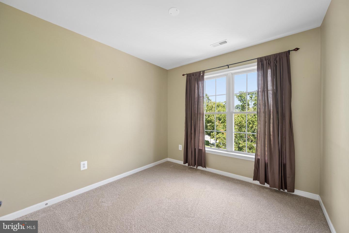 6384 Meandering Woods Ct Property Photo 40