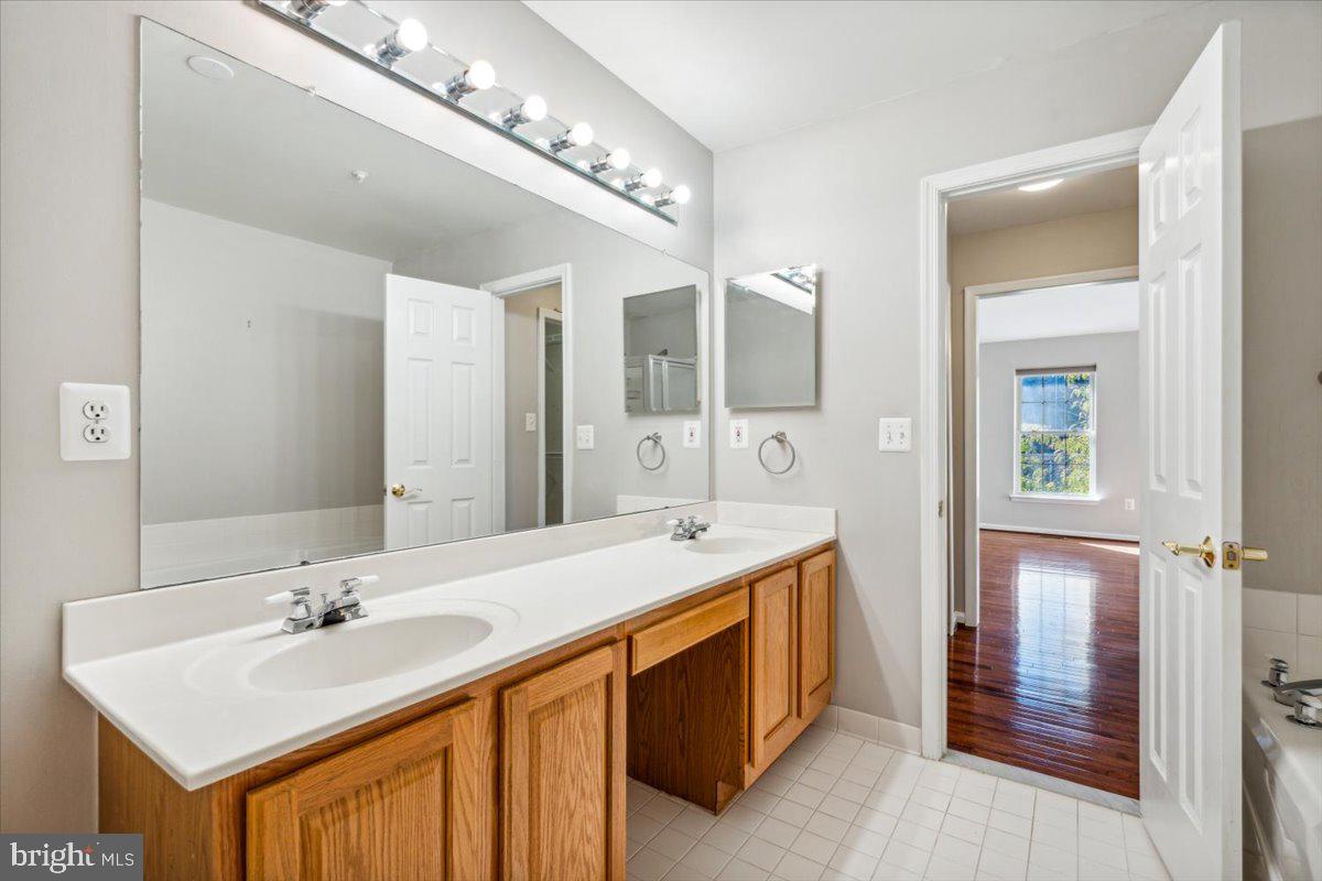 2442 Rippling Brook Rd Property Photo 28