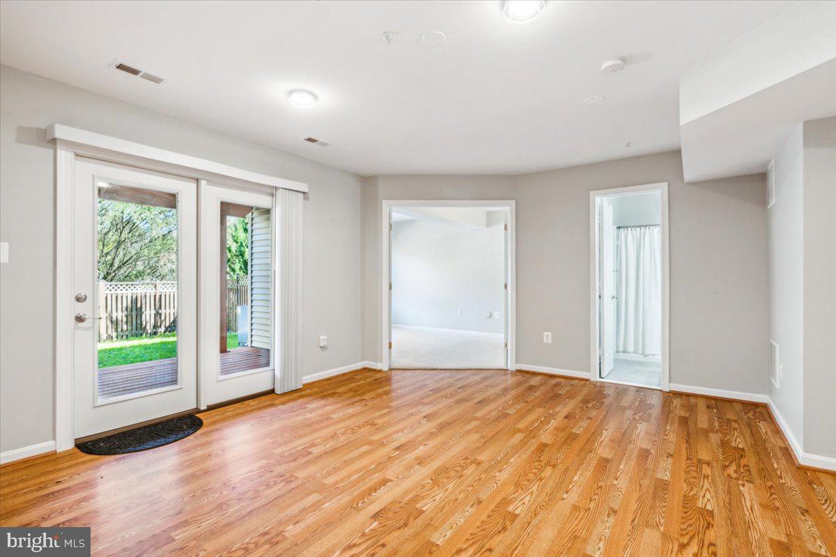 2442 Rippling Brook Rd Property Photo 34
