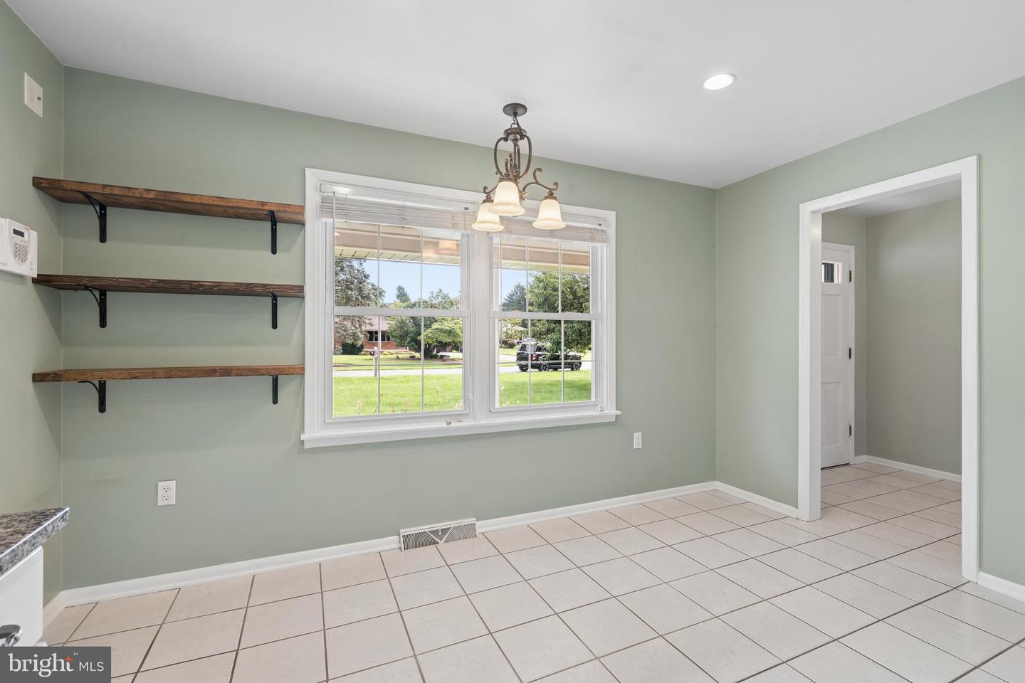 8109 Broadview Dr Property Photo 4