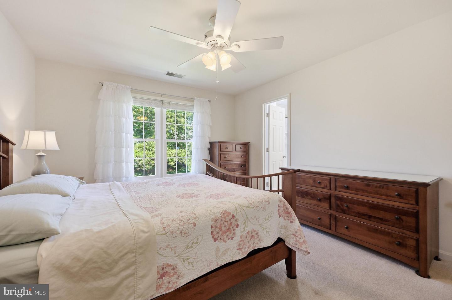 1019 Chinaberry Dr Property Photo 26