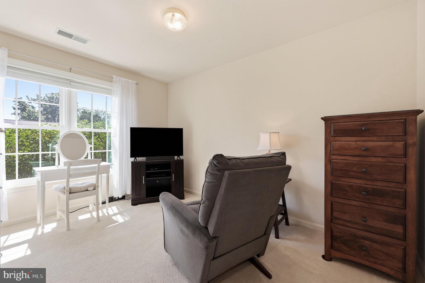 1019 Chinaberry Dr Property Photo 31