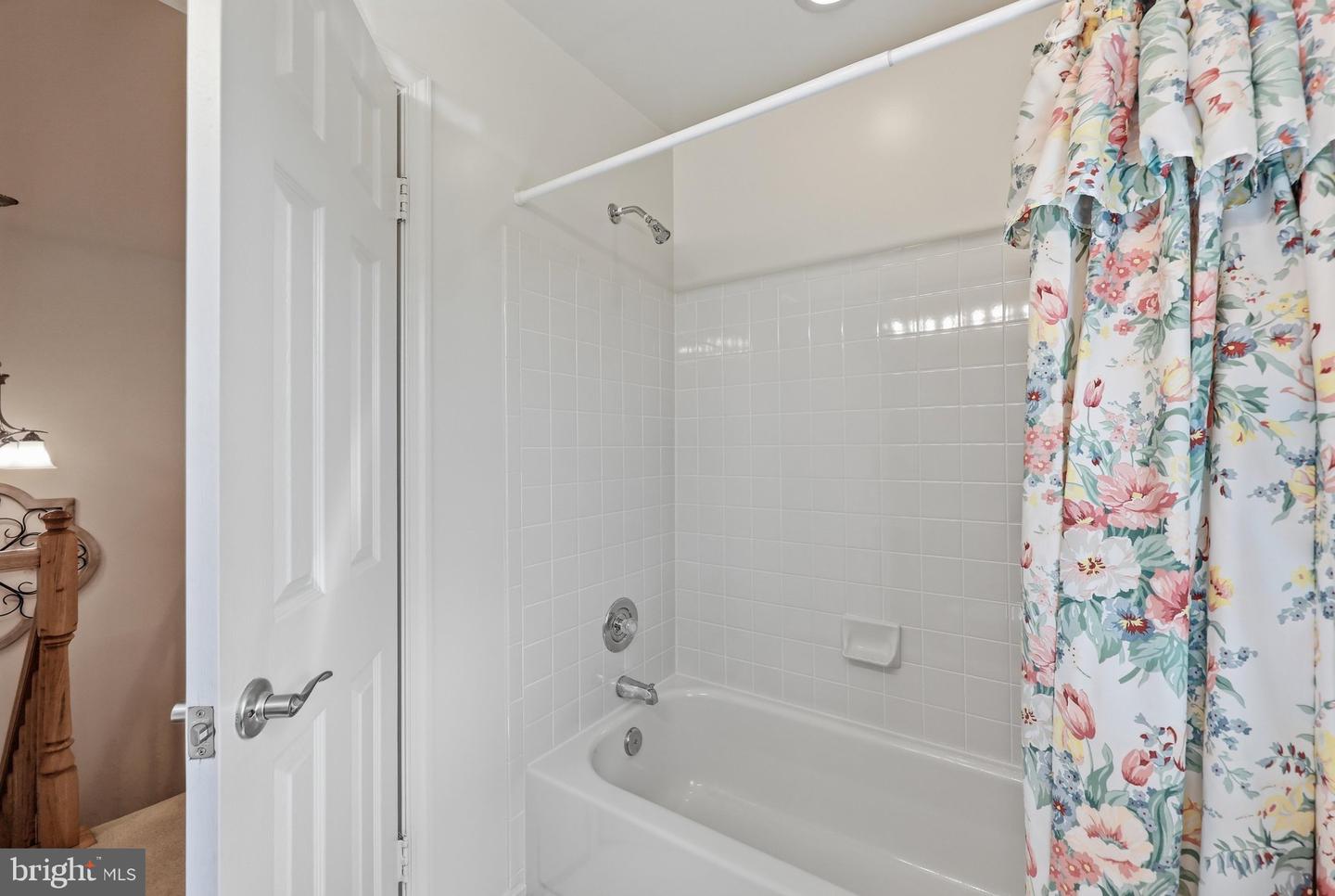 1019 Chinaberry Dr Property Photo 35