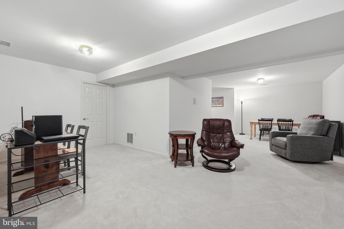 1019 Chinaberry Dr Property Photo 38