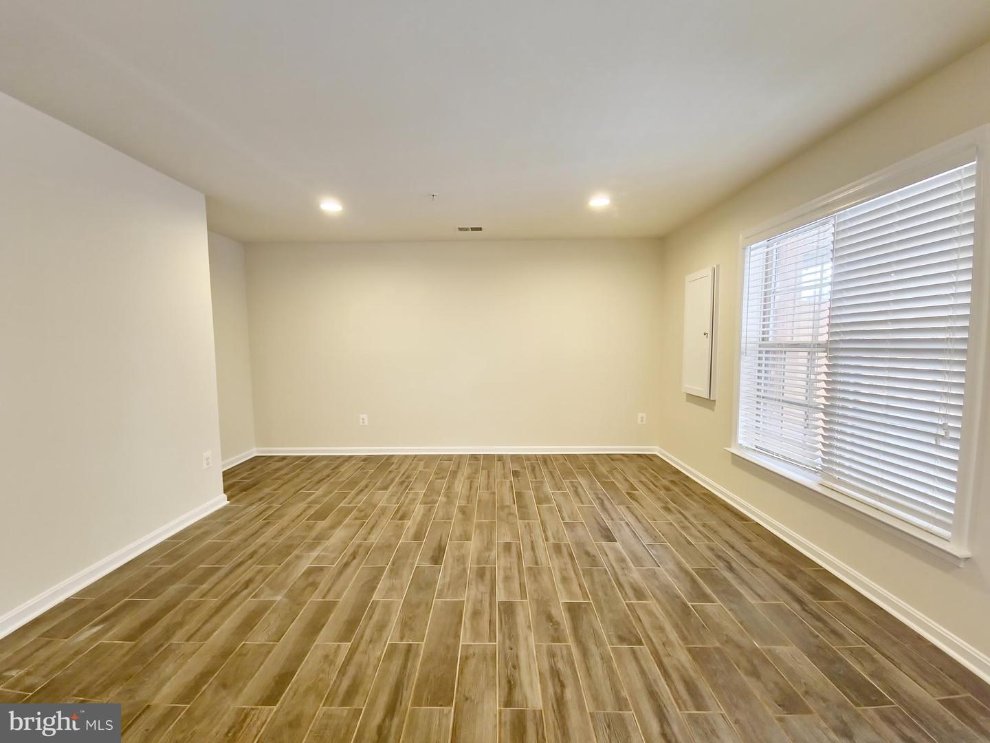 4705 Verdana Loop Property Photo 2