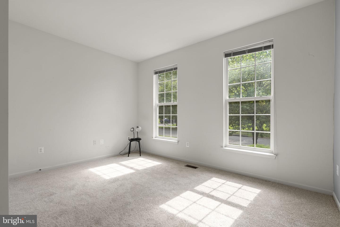 MDFR2087144 Property Photo 26