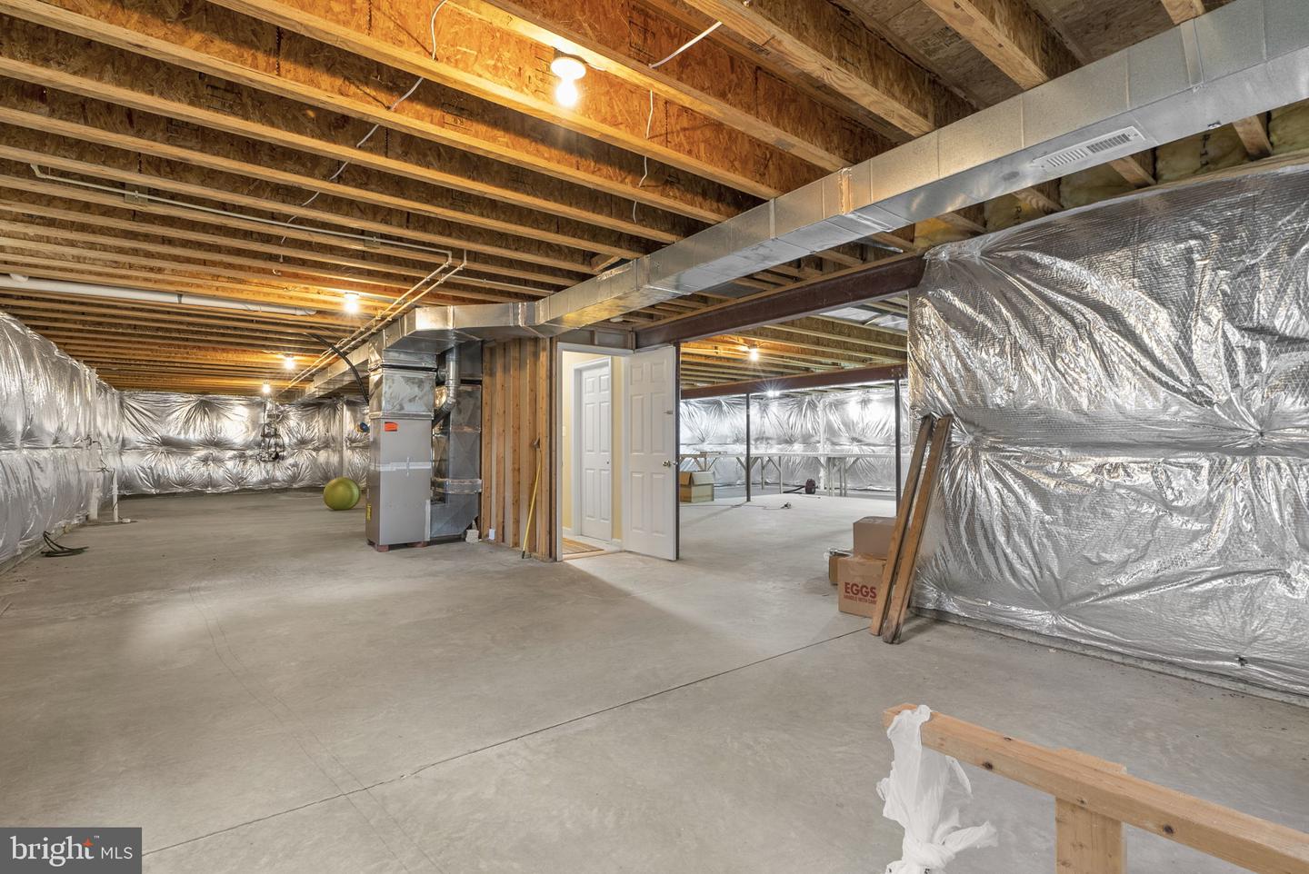 MDFR2087144 Property Photo 27