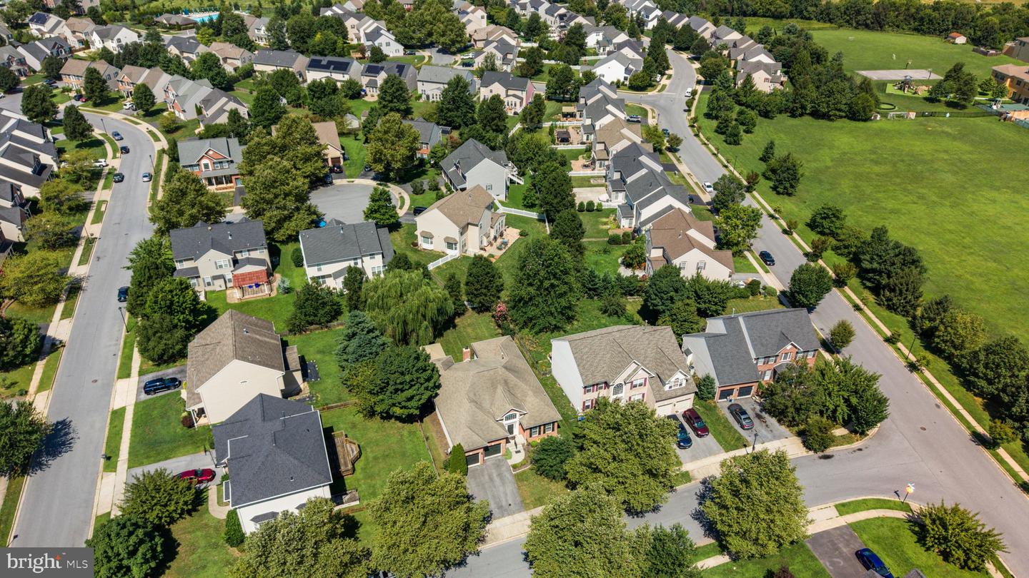 MDFR2087144 Property Photo 38