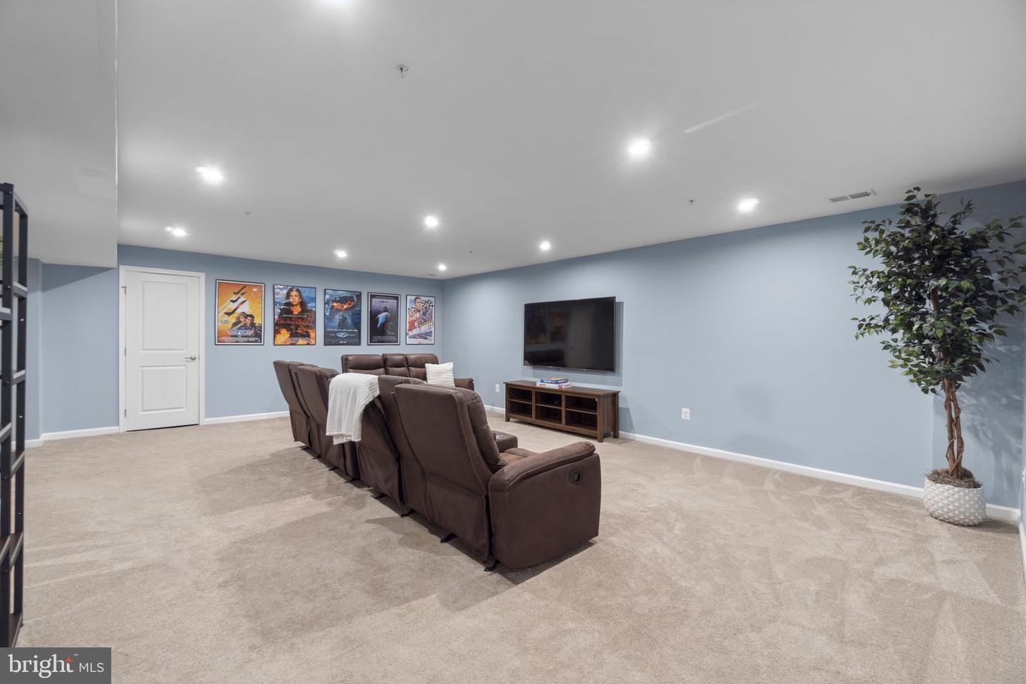 11033 Hazelnut Ln Property Photo 35