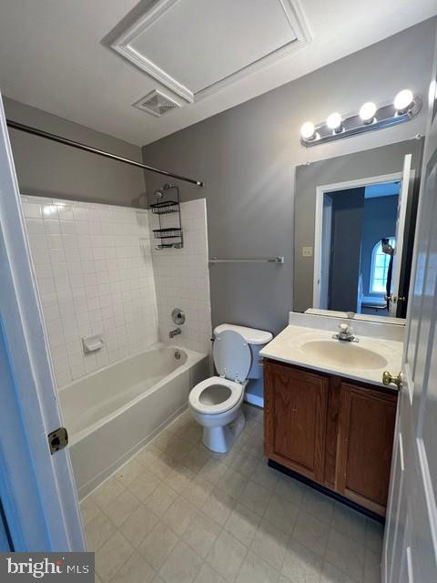 519 Eisenhower Dr Property Photo 6