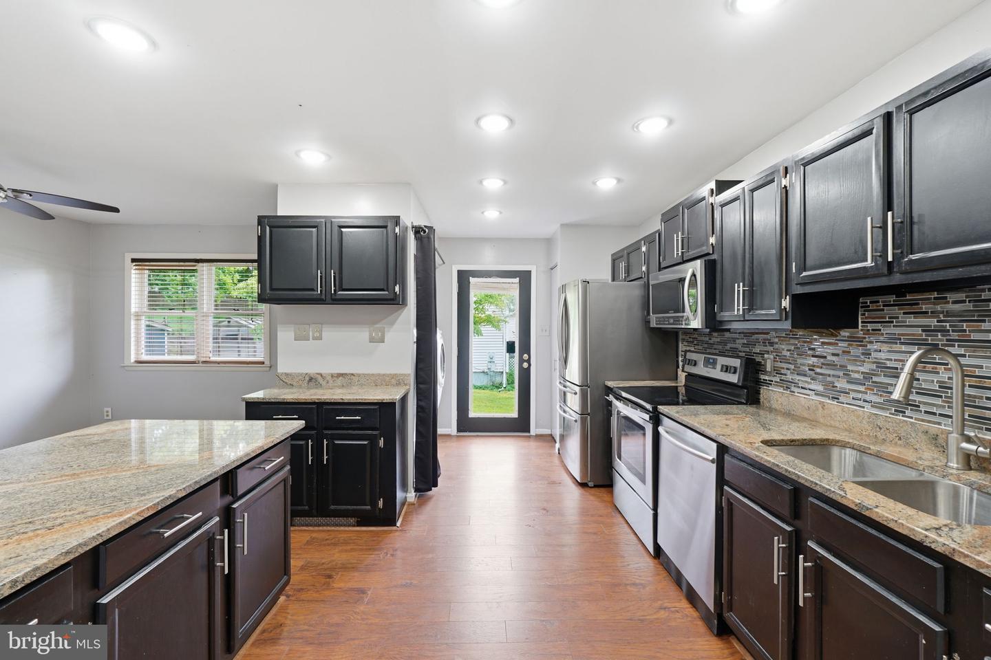 10706 S Glade Ct S #na Property Photo 8
