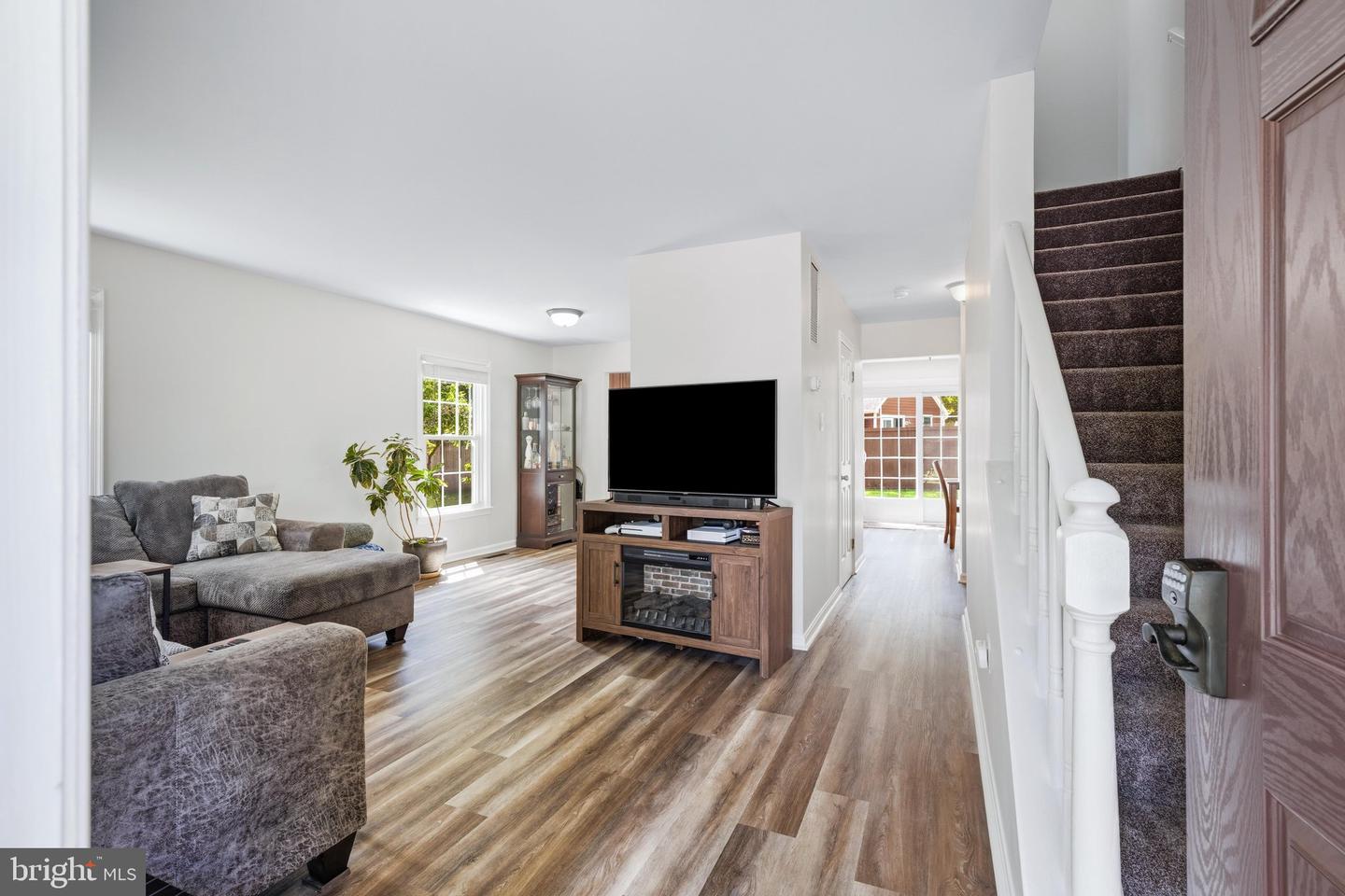 10101 Golden Eye Ct Property Photo 10
