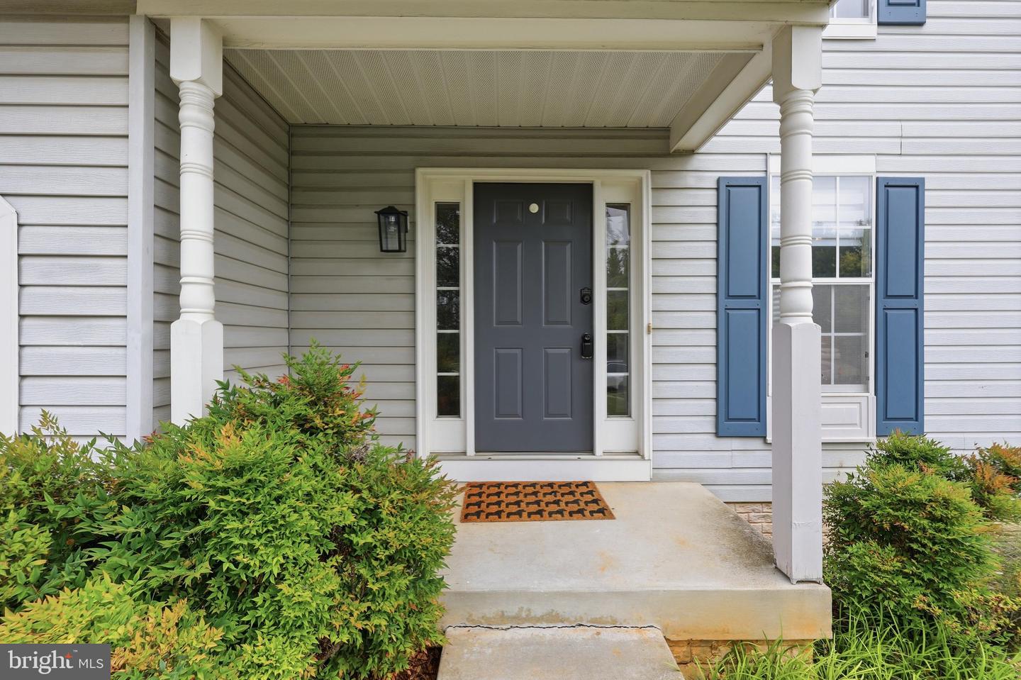 9059 Allington Manor Cir W Property Photo 3