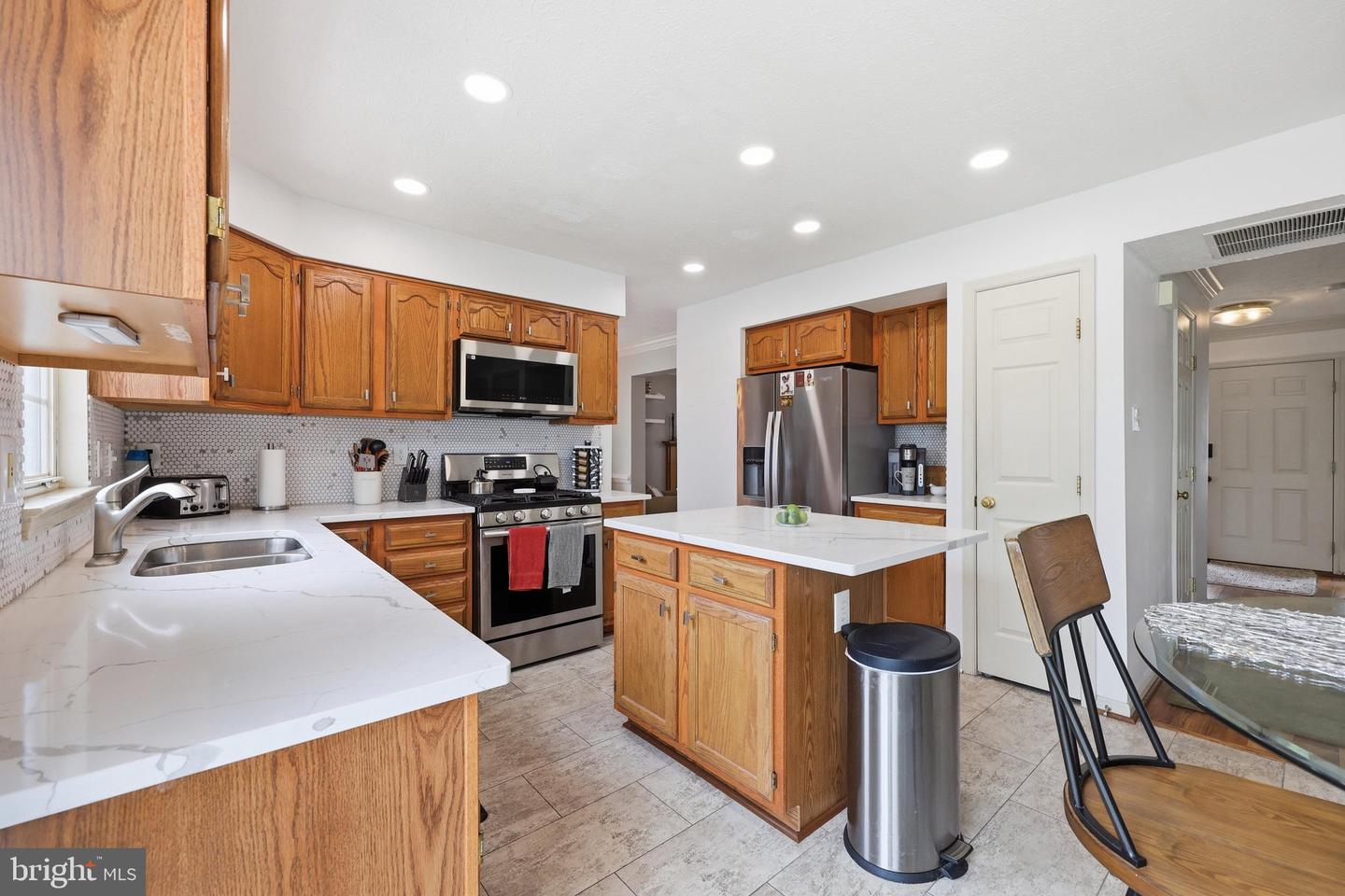 9059 Allington Manor Cir W Property Photo 13