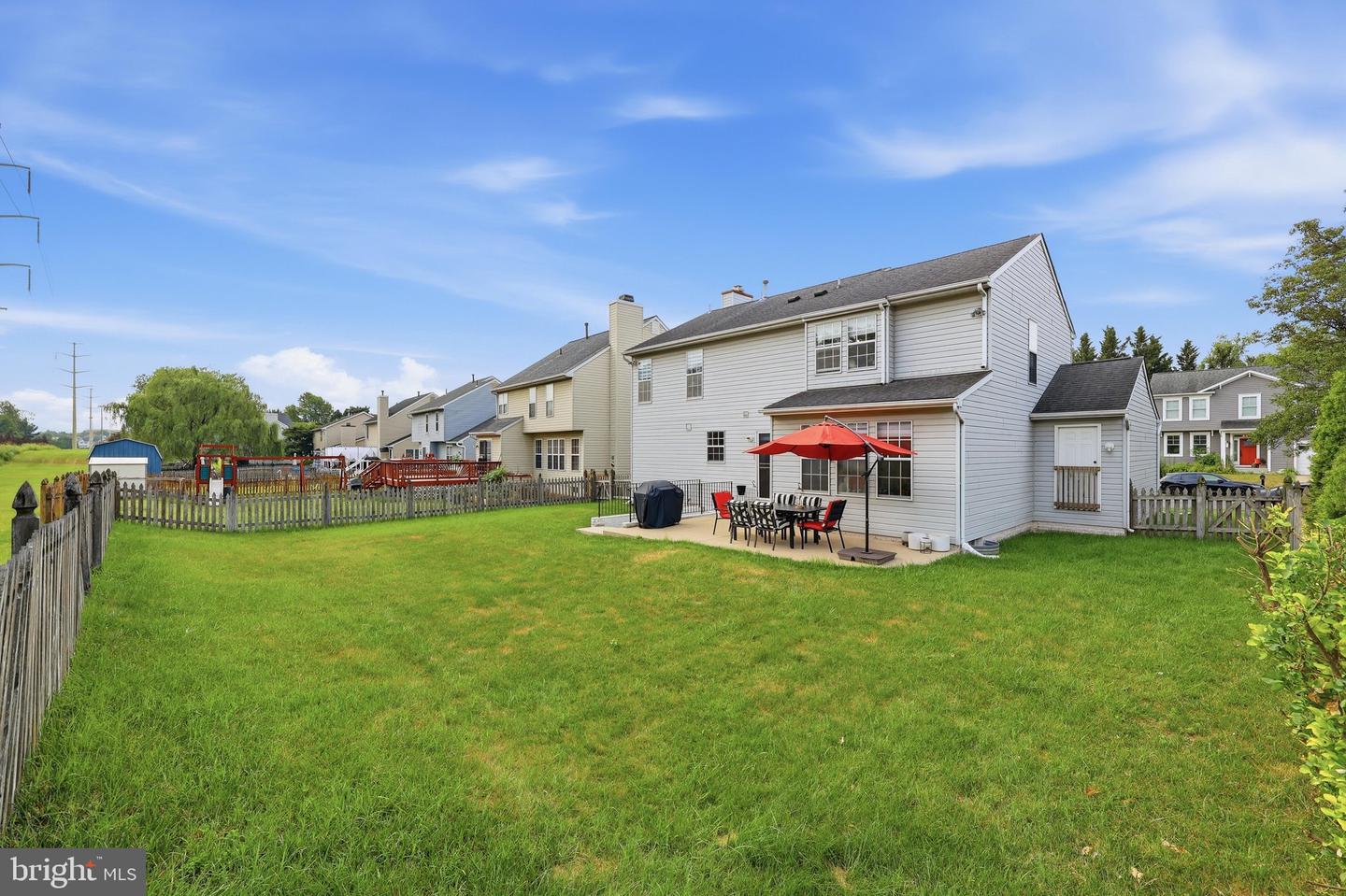 9059 Allington Manor Cir W Property Photo 41
