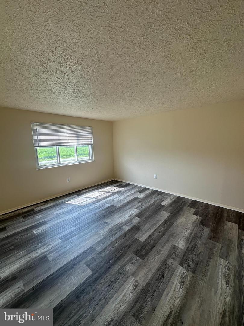 550 Heather Ridge Dr #g Property Photo 6
