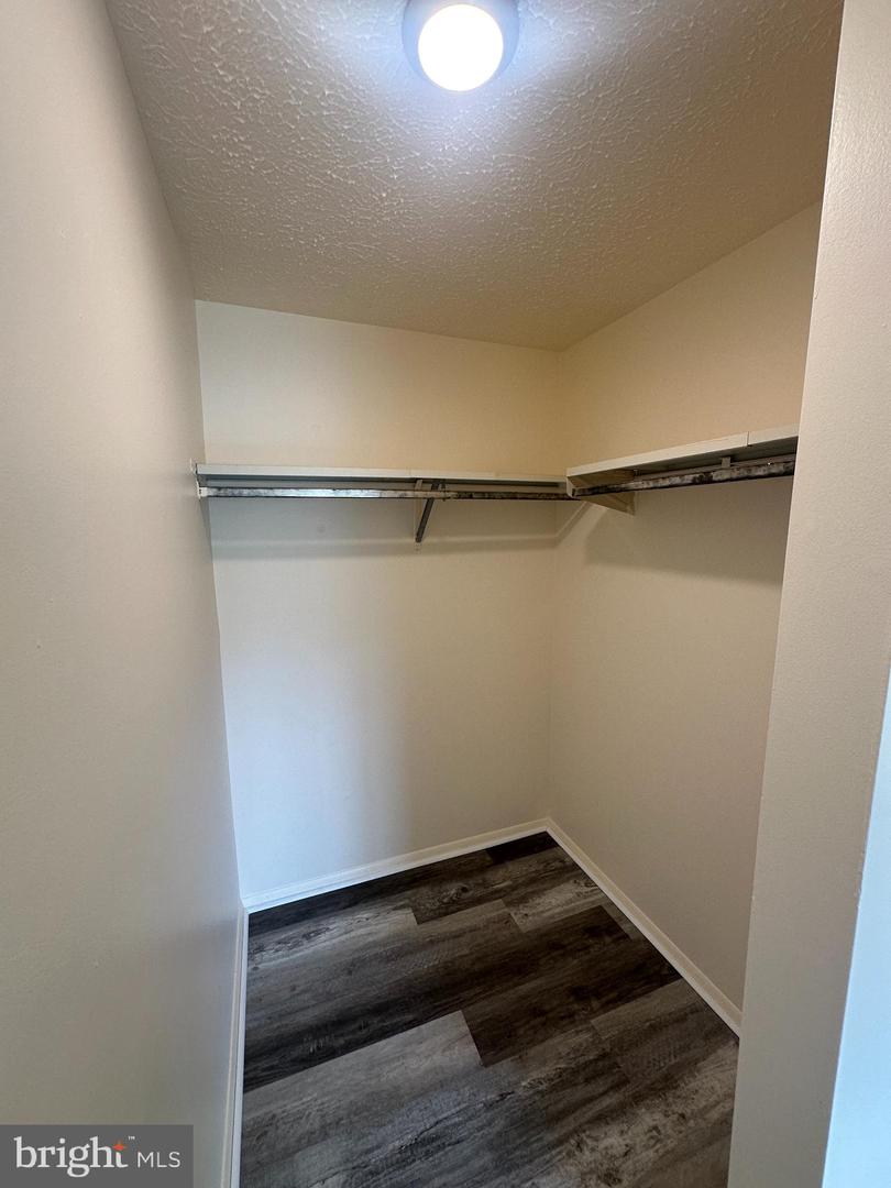 550 Heather Ridge Dr #g Property Photo 8
