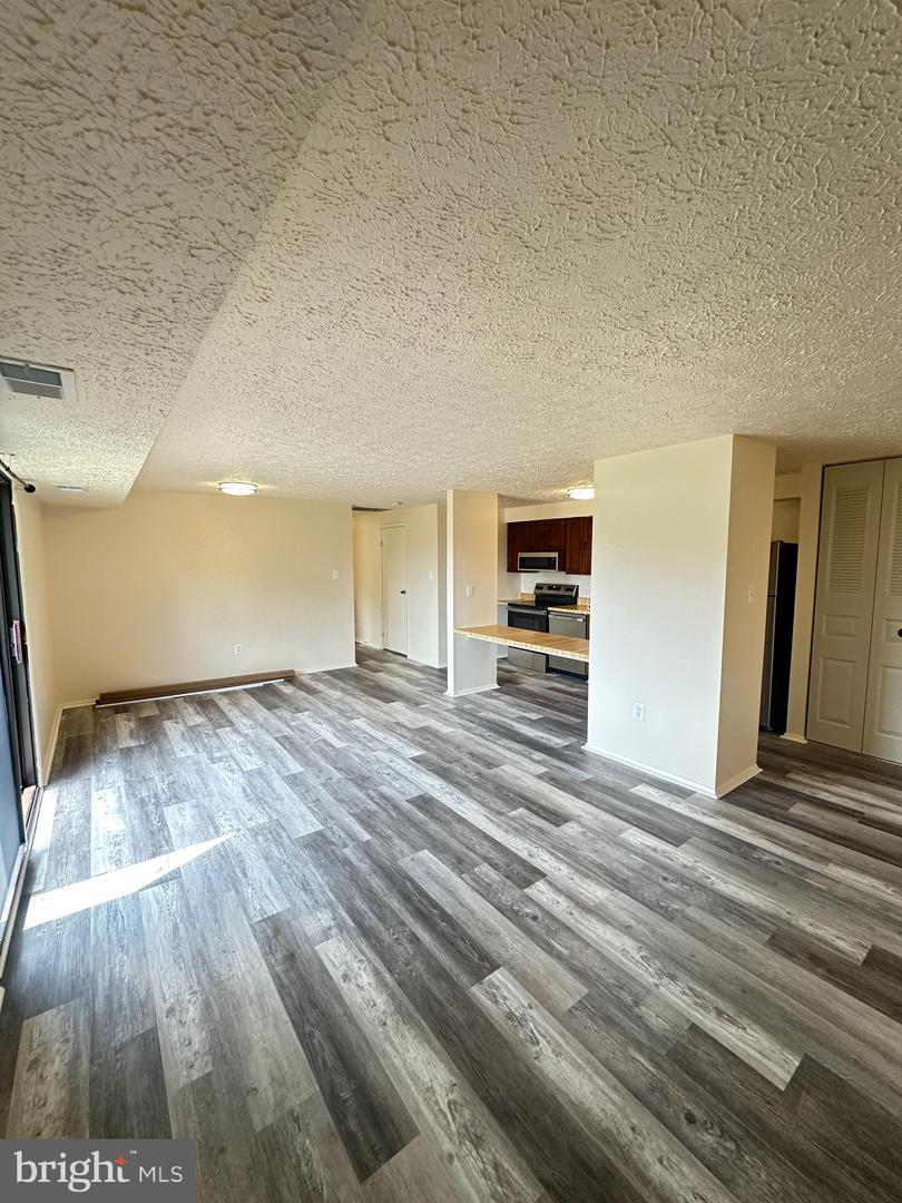 550 Heather Ridge Dr #g Property Photo 9