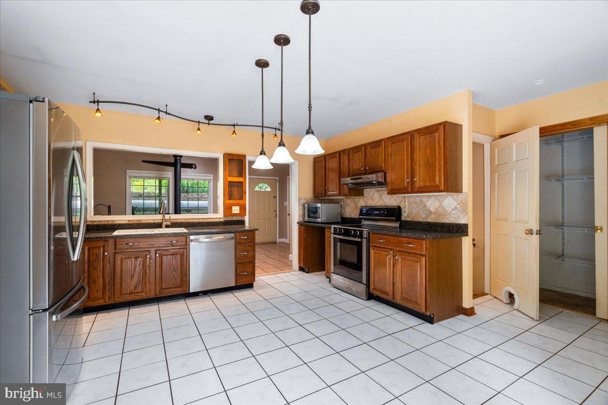 7622 Black Rd Property Photo 16