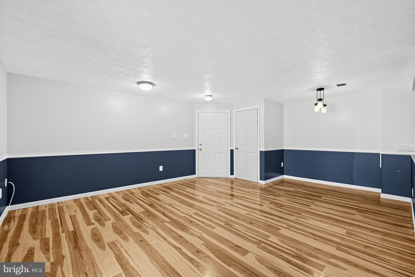 803 Stratford Way #b Property Photo 7