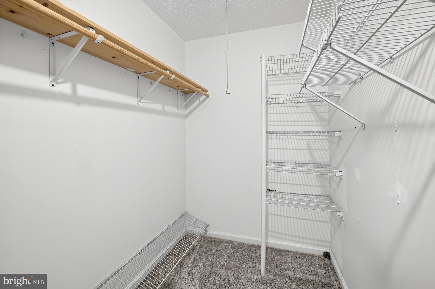 803 Stratford Way #b Property Photo 15
