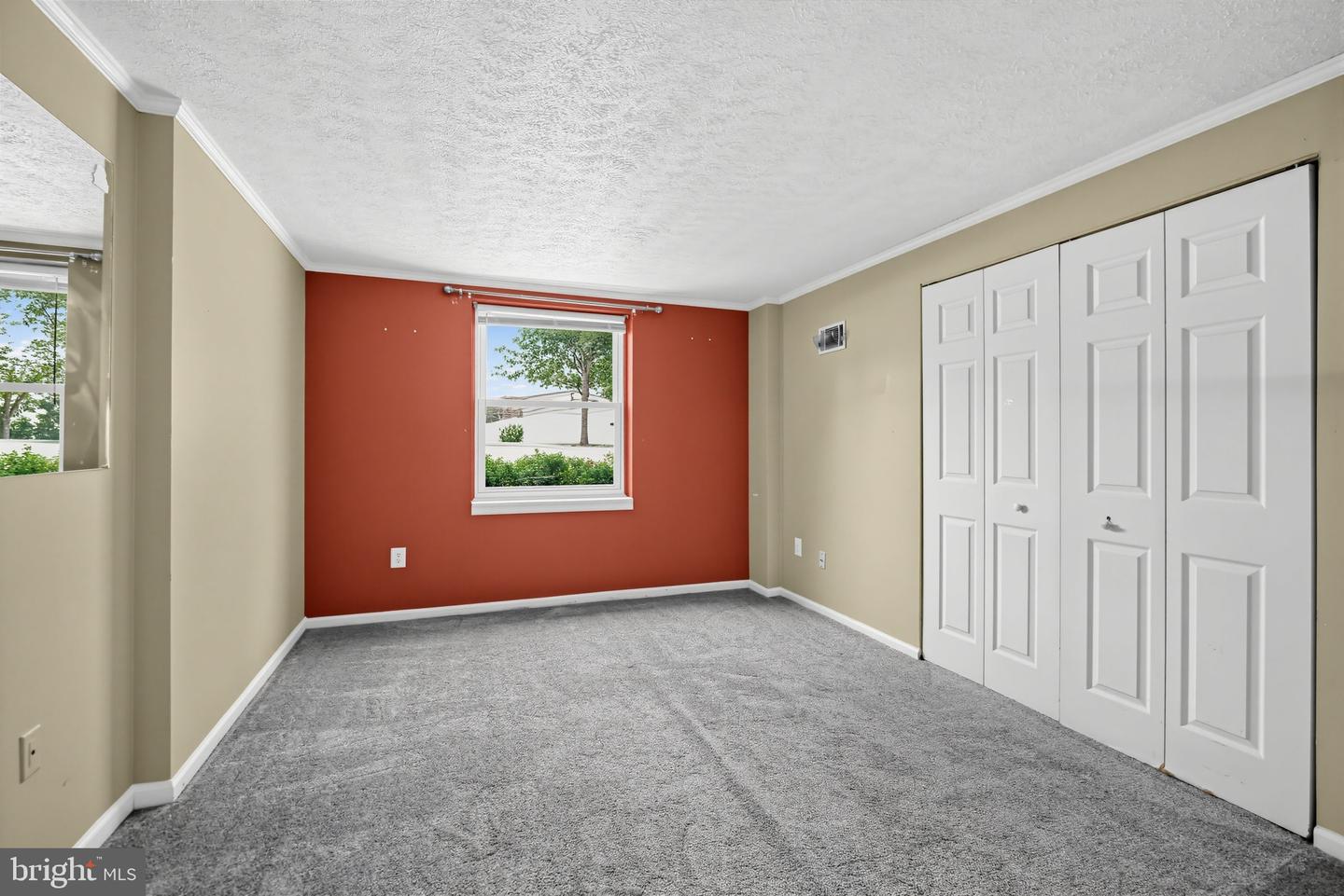803 Stratford Way #b Property Photo 18