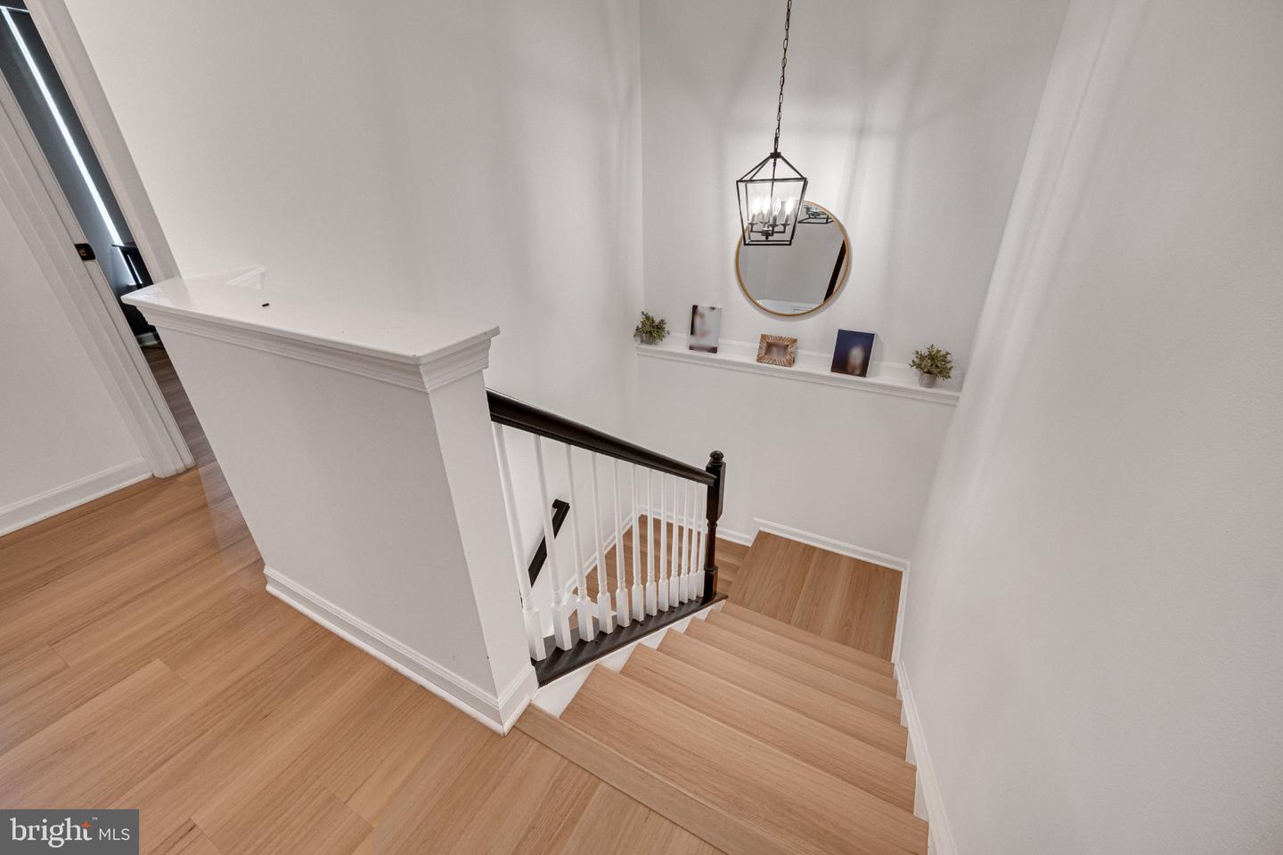 6011 Newport Ln Property Photo 13
