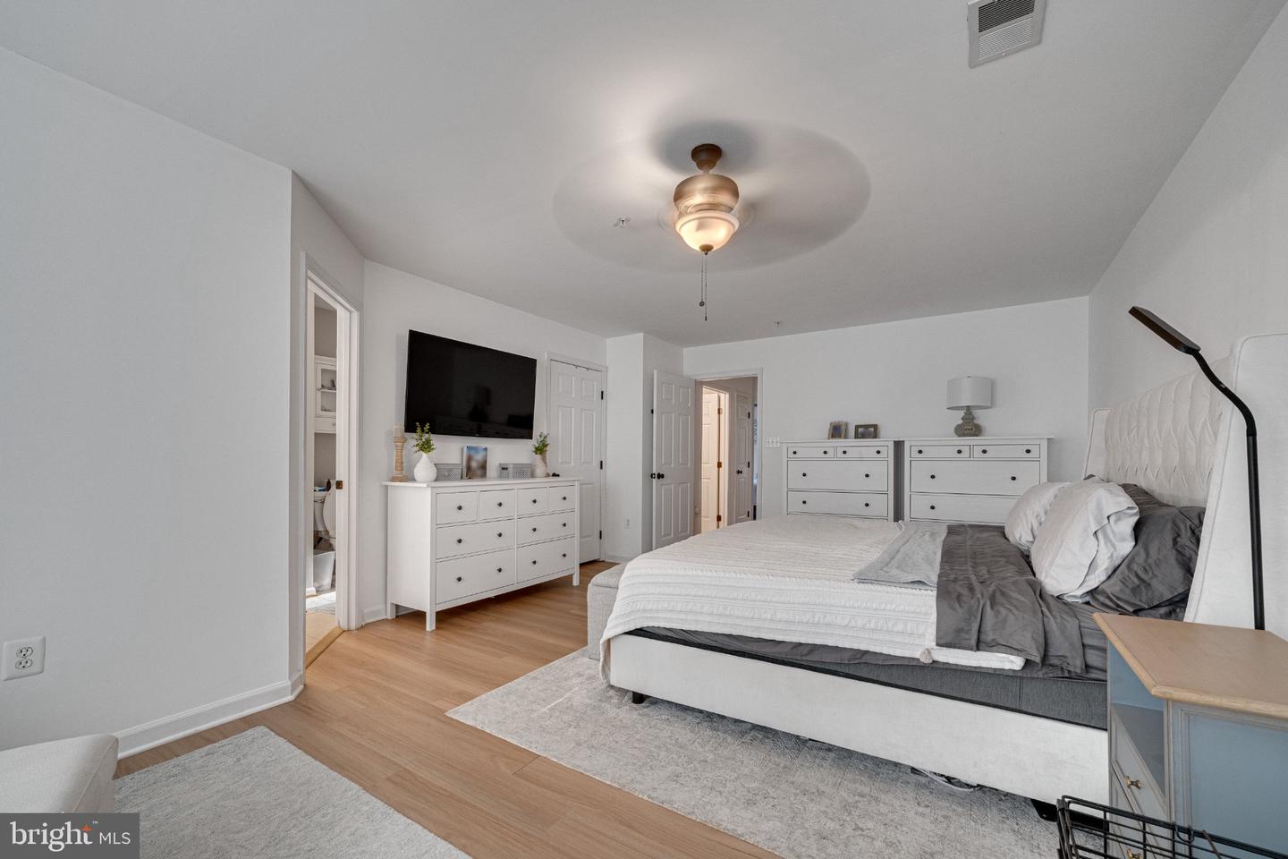 6011 Newport Ln Property Photo 15