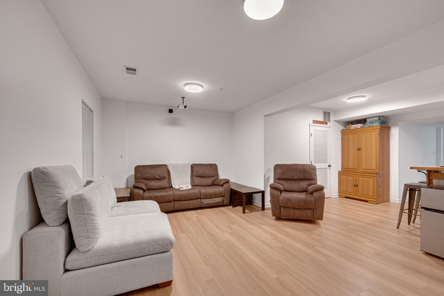 6011 Newport Ln Property Photo 26
