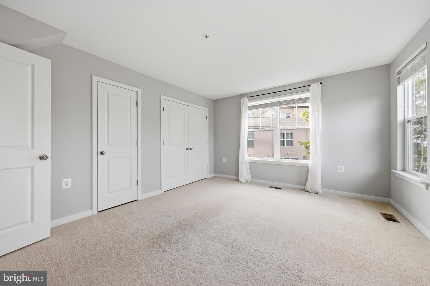 1402 Wheyfield Dr Property Photo 19
