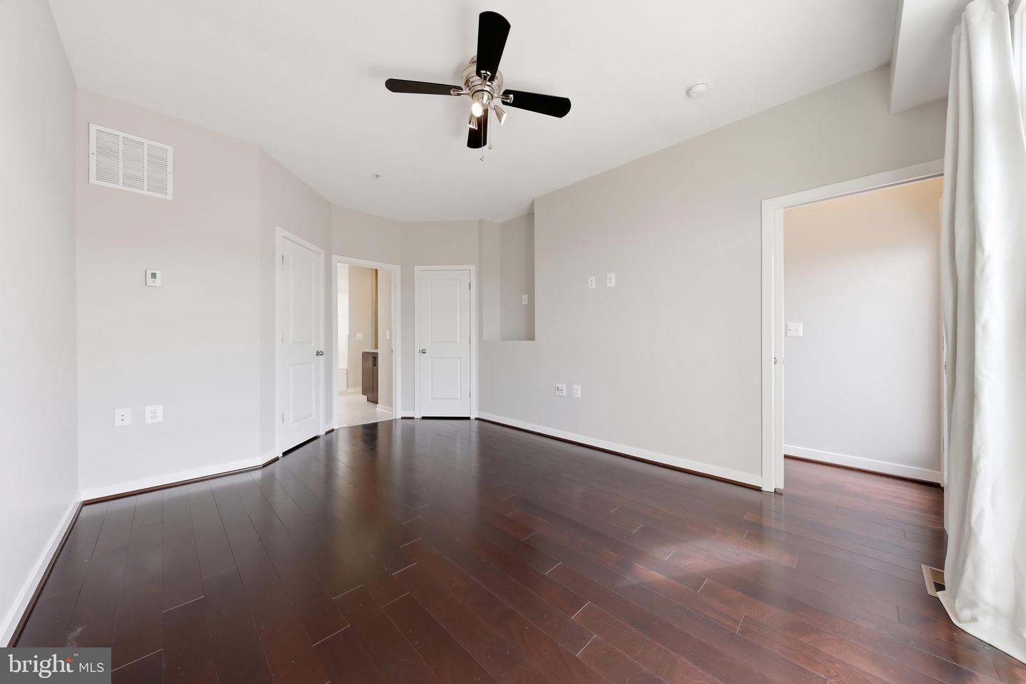 1402 Wheyfield Dr Property Photo 30