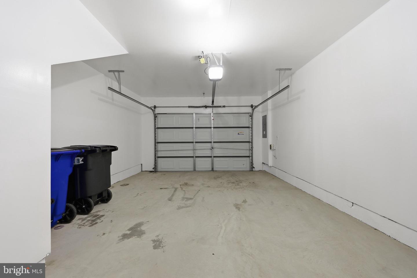 1402 Wheyfield Dr Property Photo 37