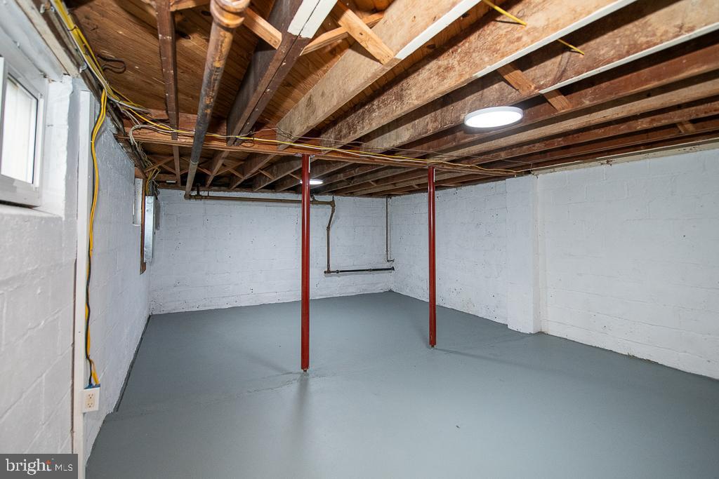 11 Fulton Ave Property Photo 24