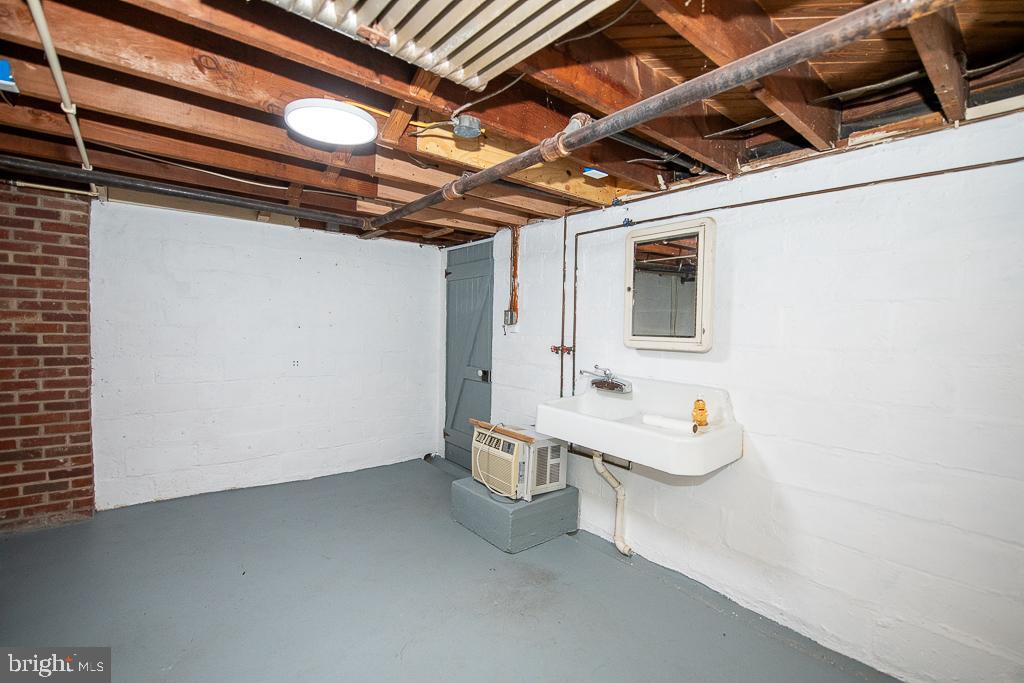 11 Fulton Ave Property Photo 25
