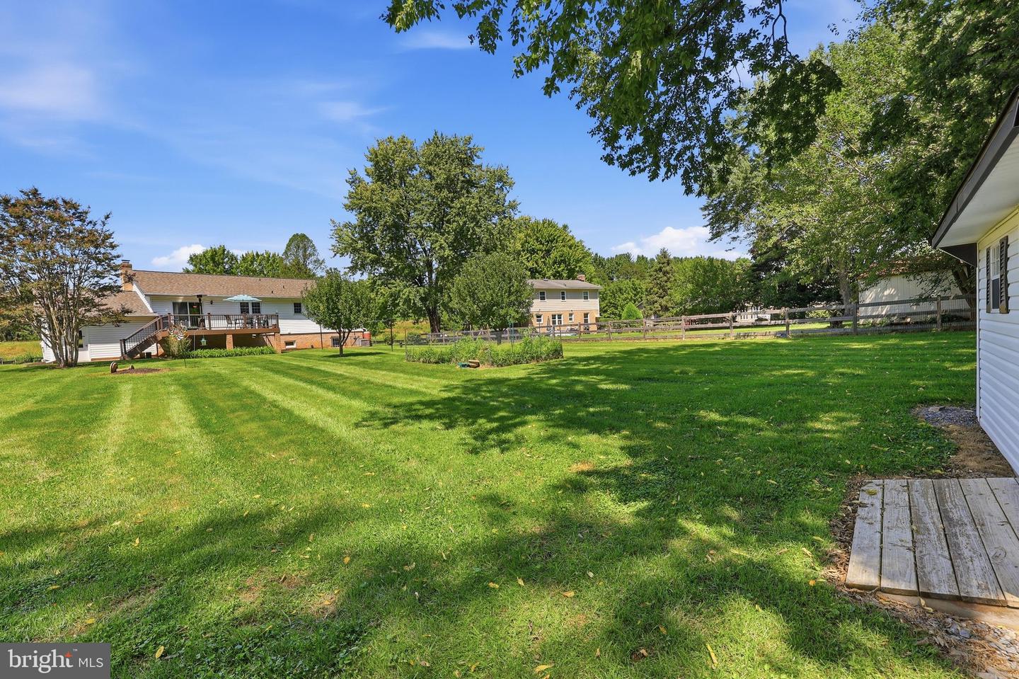 8117 Runnymeade Dr Property Photo 10