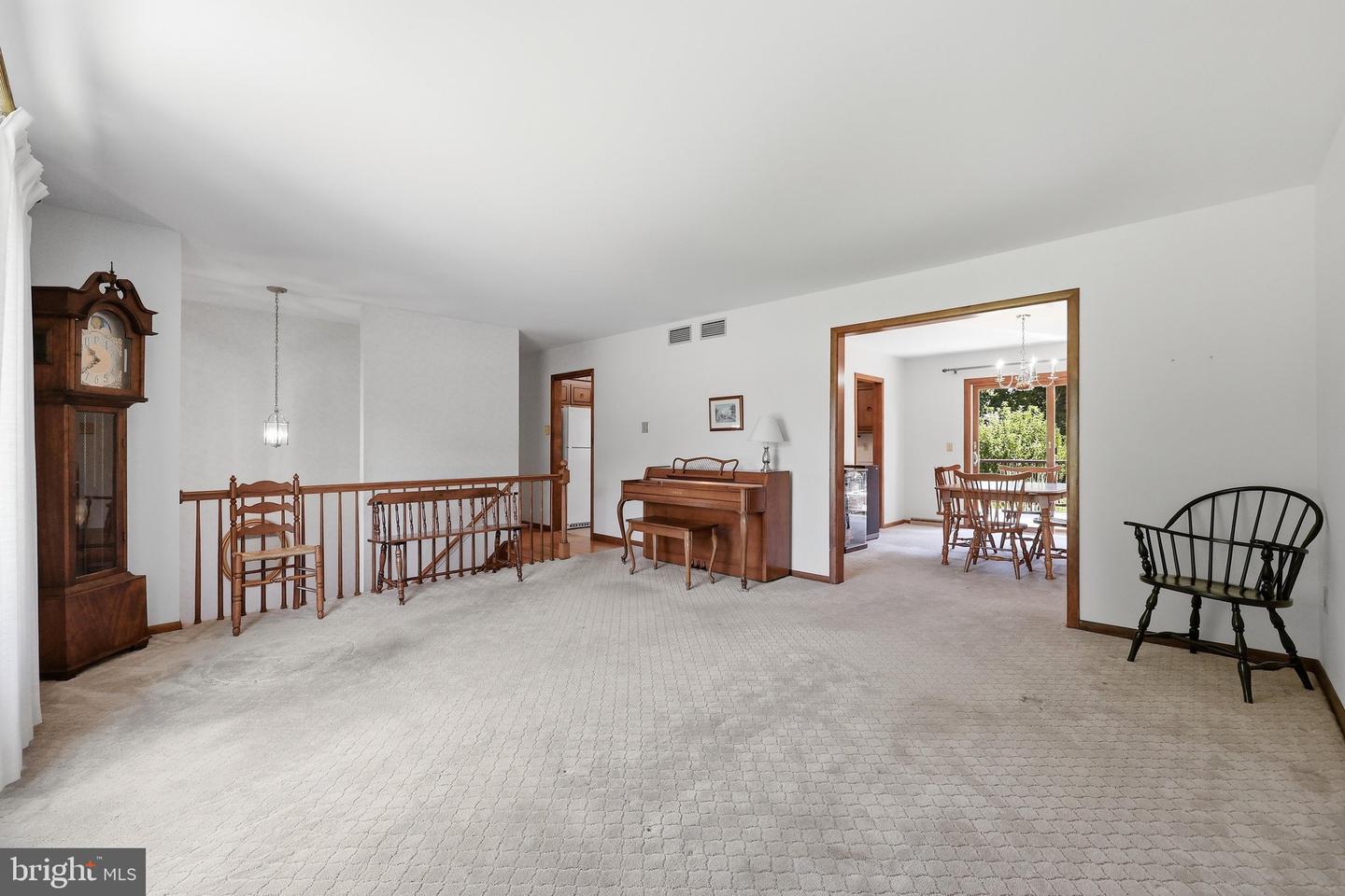 8117 Runnymeade Dr Property Photo 22