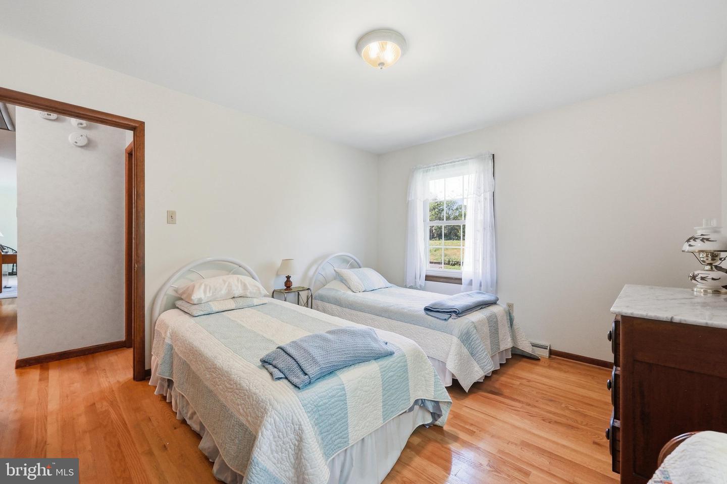 8117 Runnymeade Dr Property Photo 39
