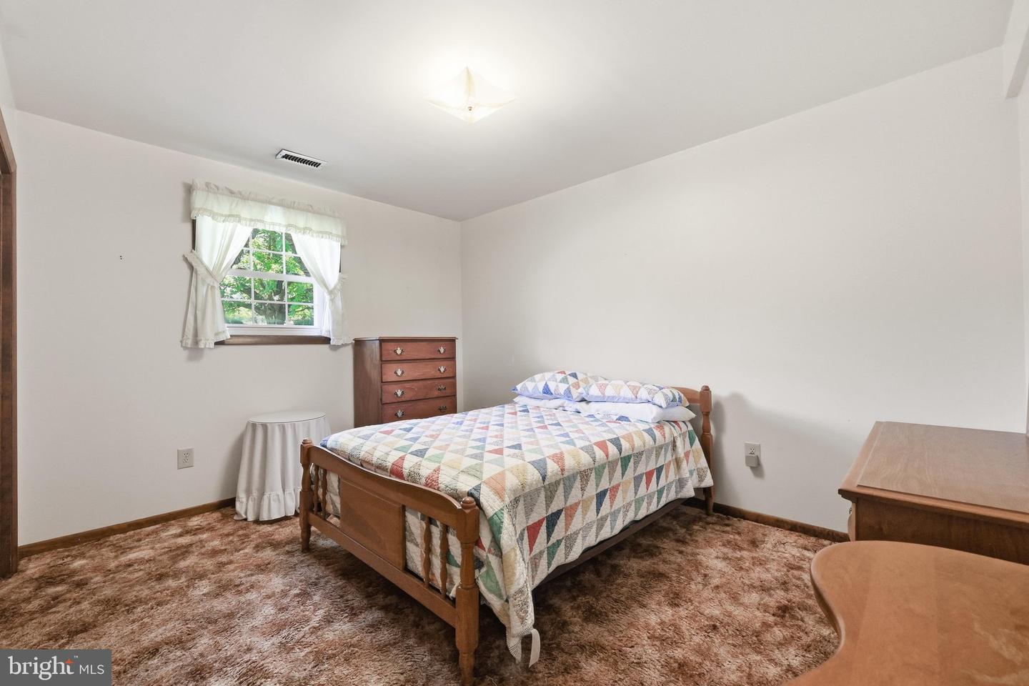 8117 Runnymeade Dr Property Photo 45