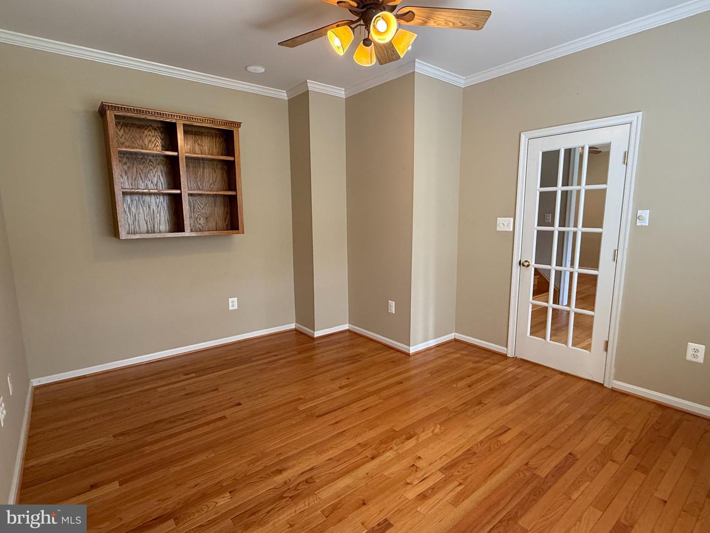 2242 W Greenleaf Dr W Property Photo 5