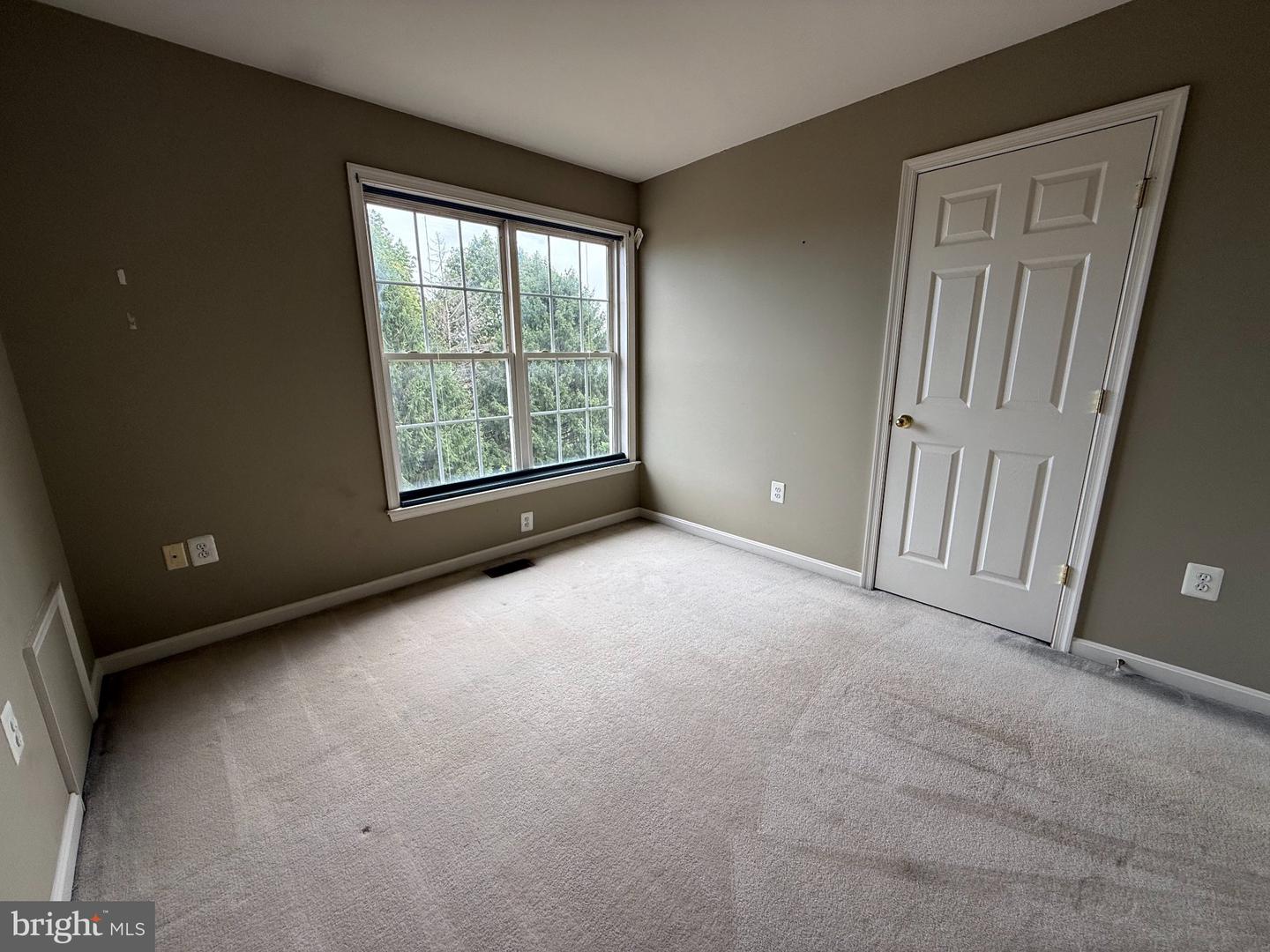 2242 W Greenleaf Dr W Property Photo 25