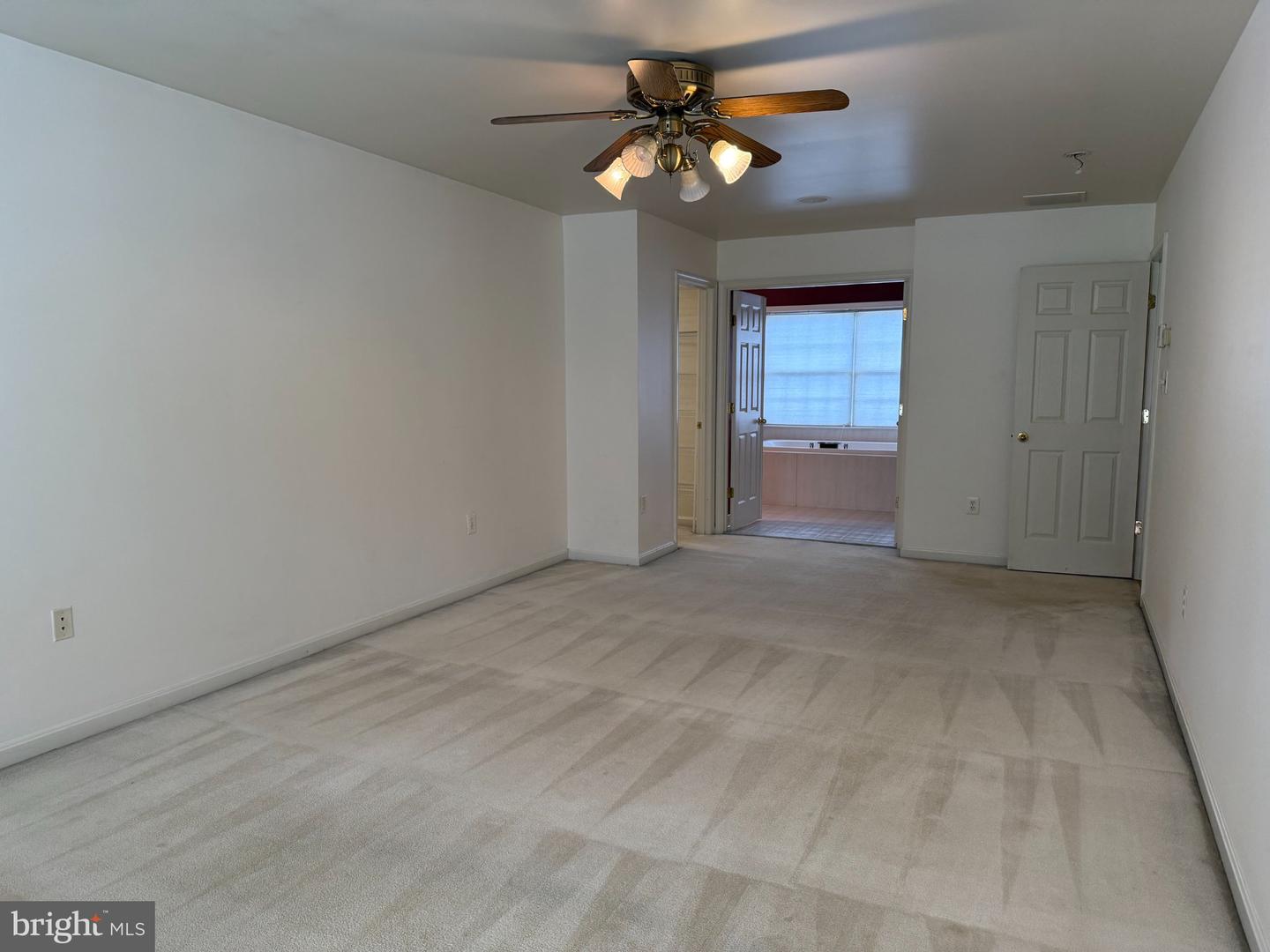 2242 W Greenleaf Dr W Property Photo 27