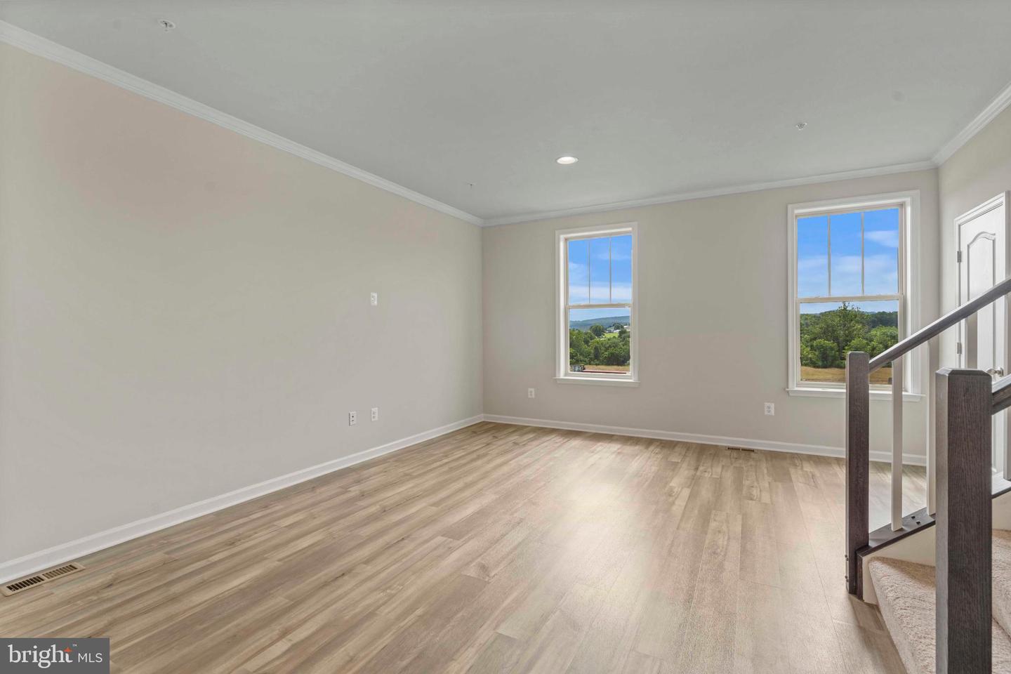 5903 Garden Walk Dr Property Photo 3