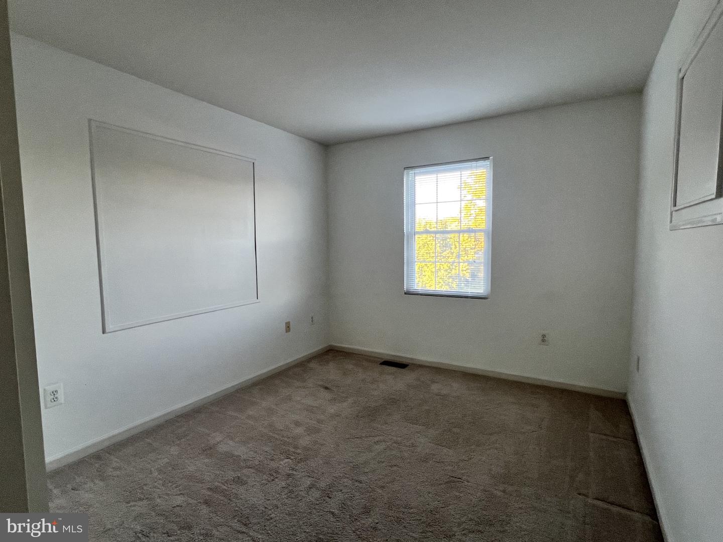 114 N Altamont Ave #114 Property Photo 13