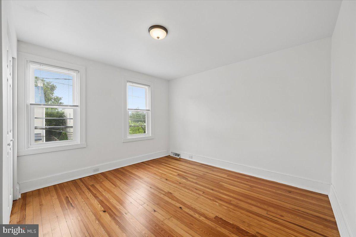 346 Madison St Property Photo 11