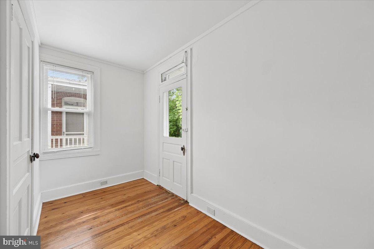 346 Madison St Property Photo 17