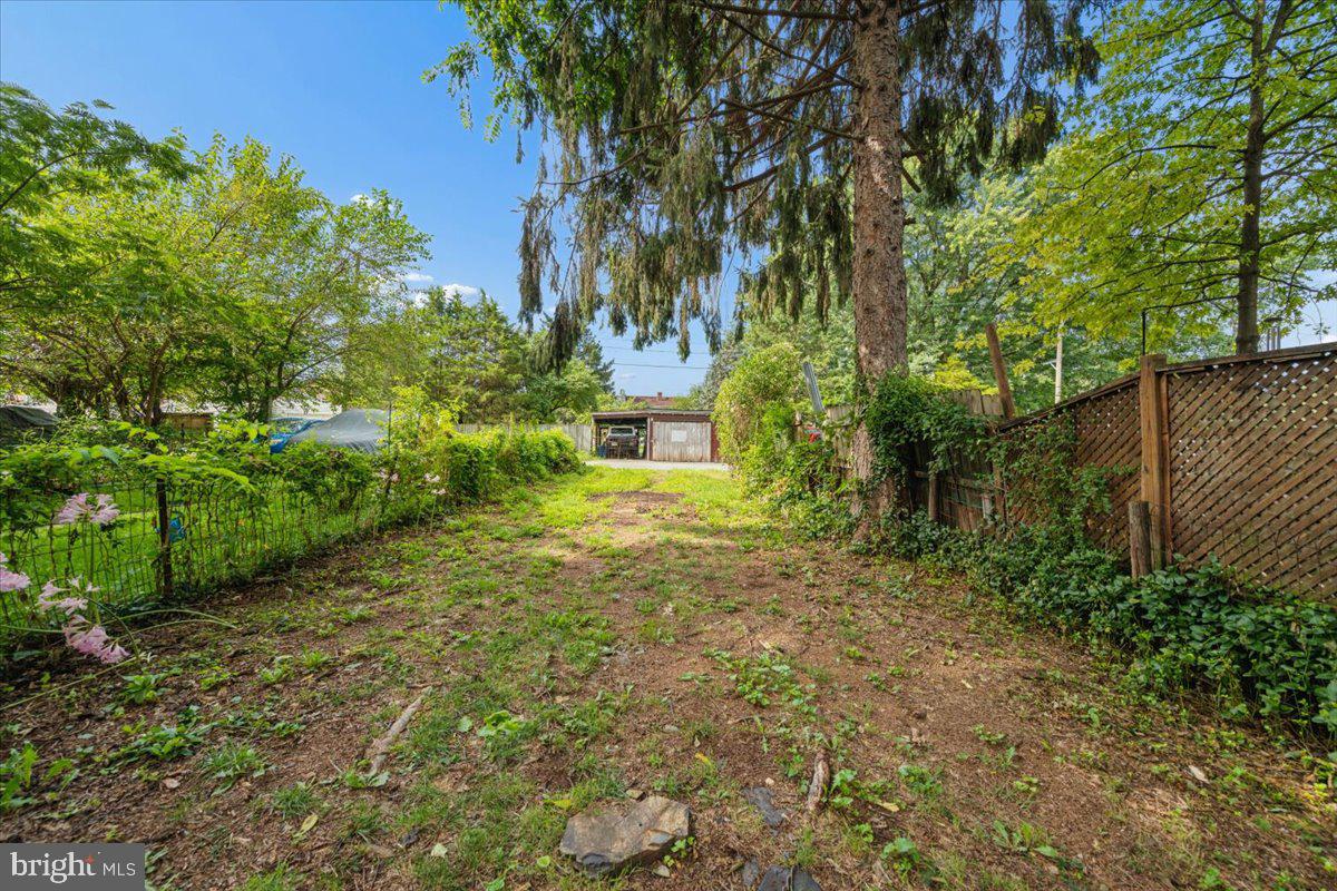 346 Madison St Property Photo 23