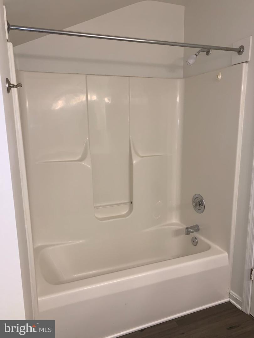 126 Ice Property Photo 10